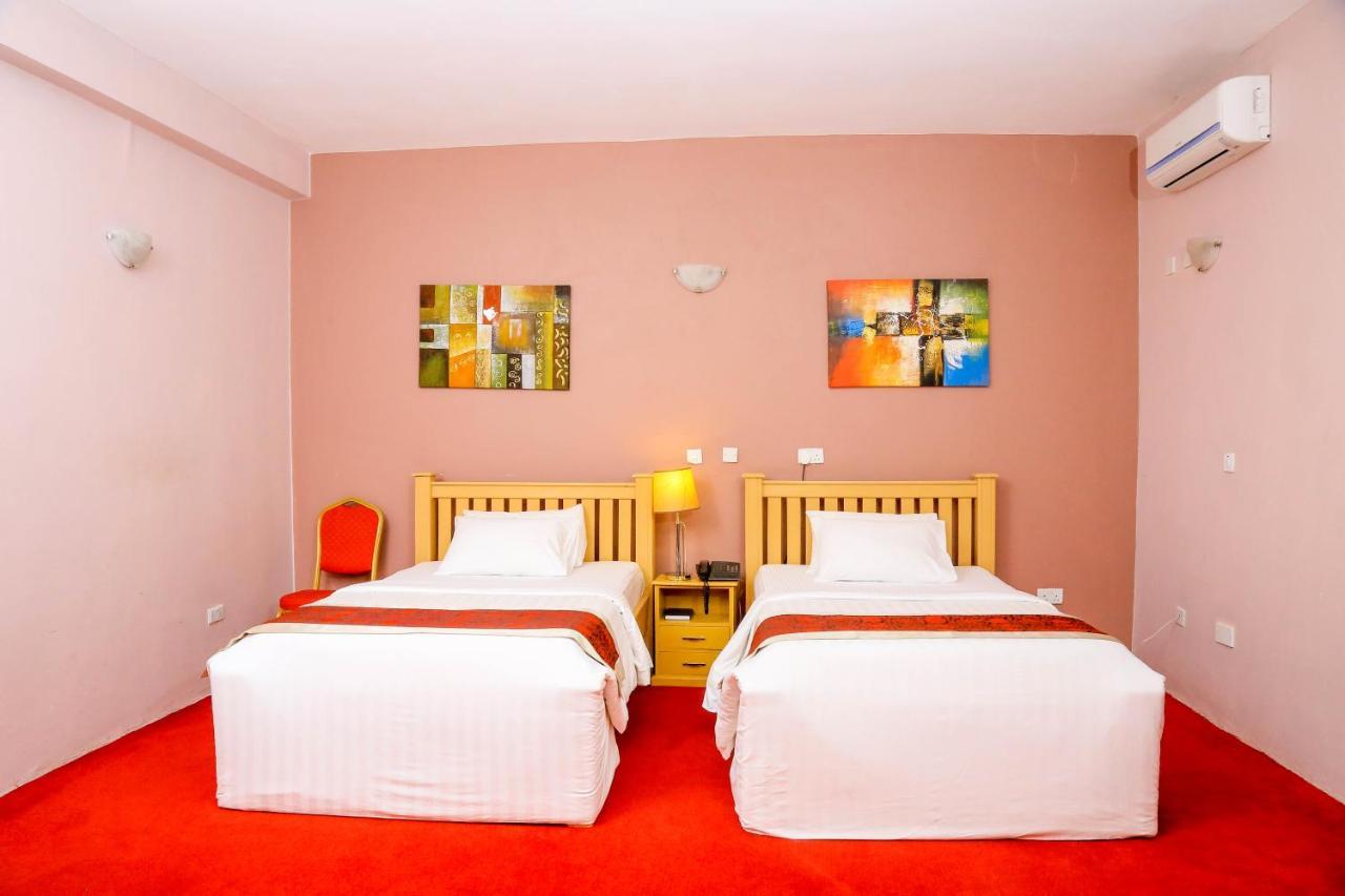 Hotel 7 Seasons Entebbe Esterno foto